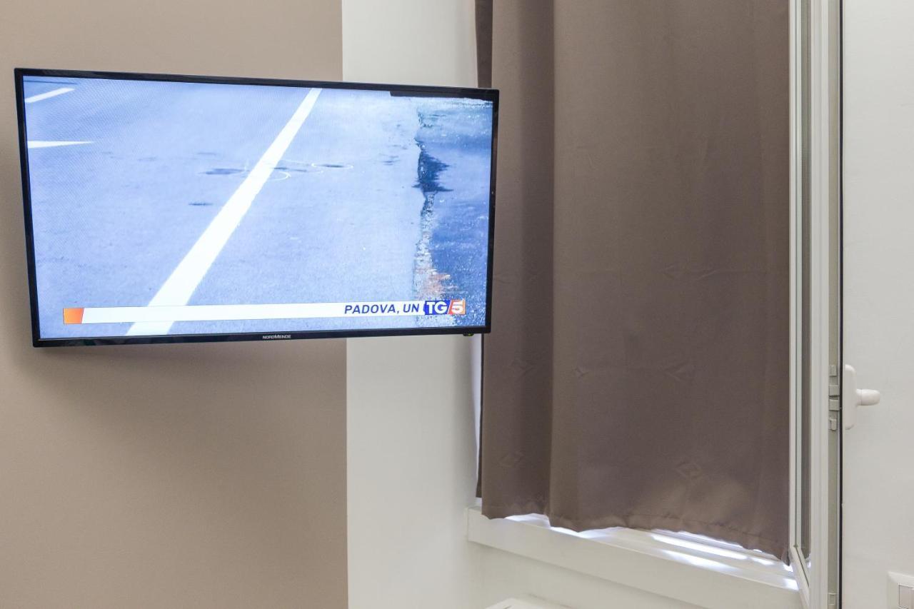 Volvinioone Monolocale Uso Esclusivo In Cermenate Apartment Milan Bagian luar foto