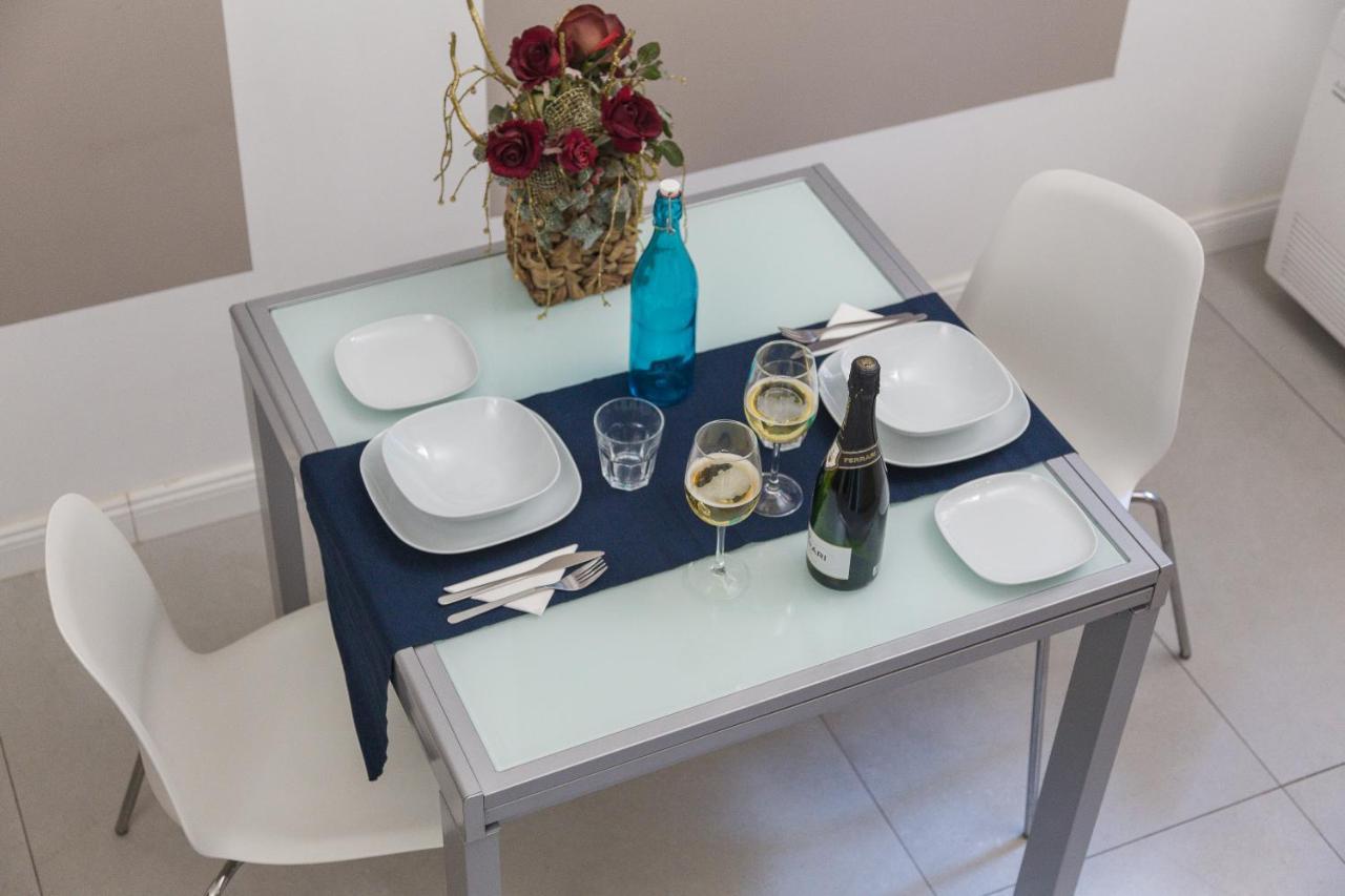 Volvinioone Monolocale Uso Esclusivo In Cermenate Apartment Milan Bagian luar foto