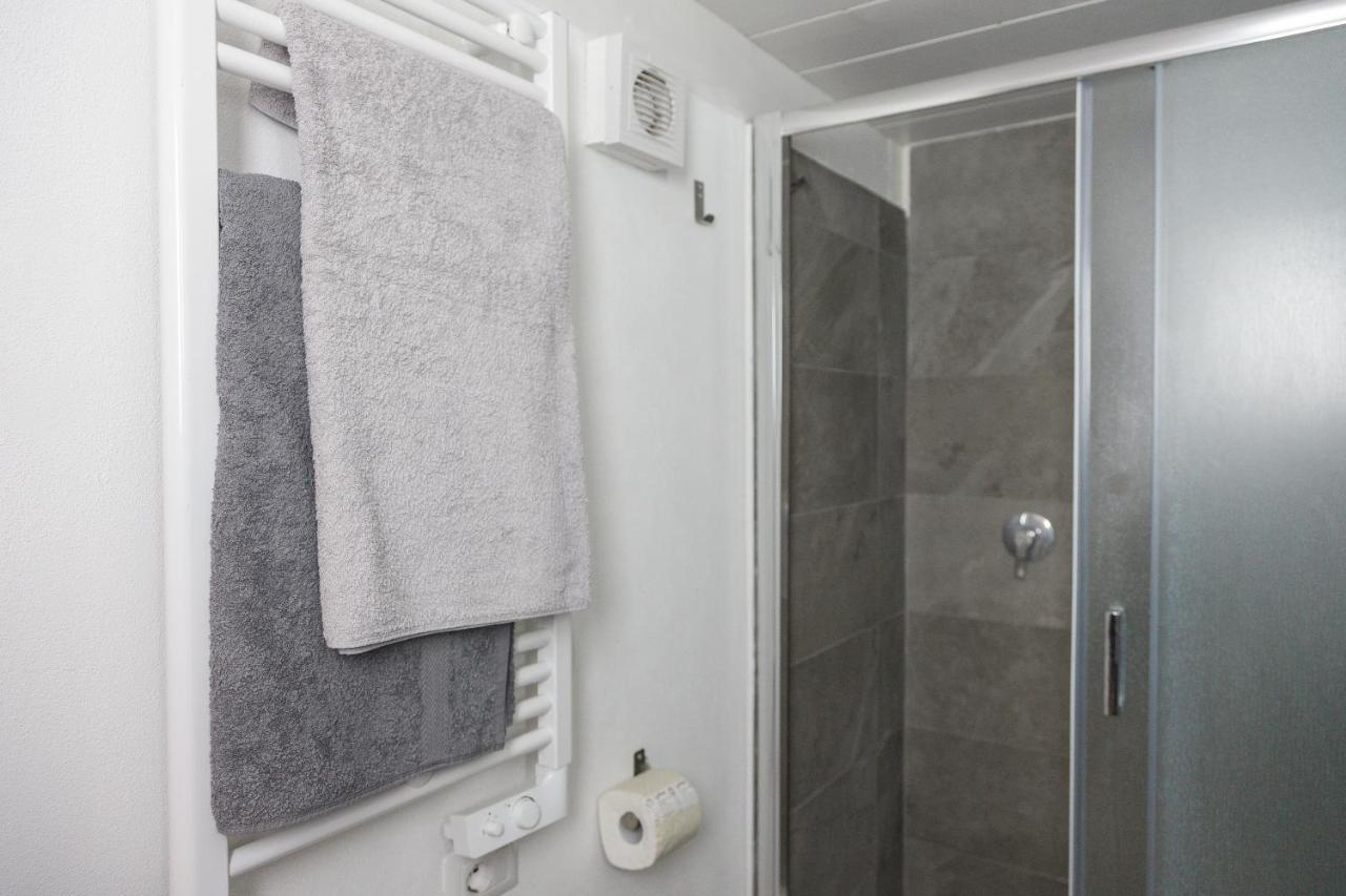 Volvinioone Monolocale Uso Esclusivo In Cermenate Apartment Milan Bagian luar foto
